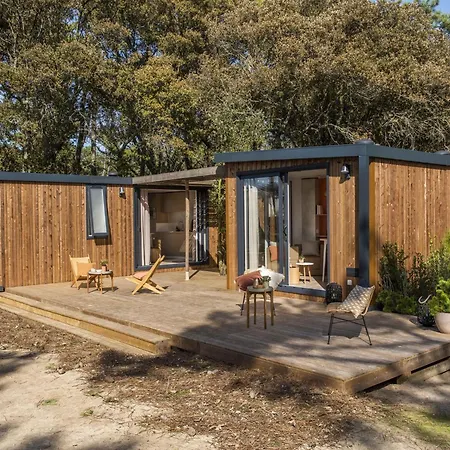 Beautiful With Three Bathrooms, In A Park, 1 5 Km From The
