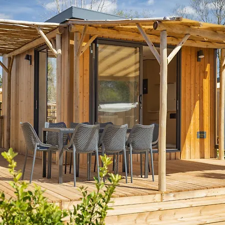 Chalet Beautiful With Three Bathrooms, In A Park, 1 5 Km From The Le Grau-d'Agde