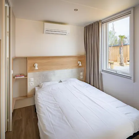 Beautiful With Three Bathrooms, In A Park, 1 5 Km From The *